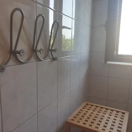 Nada * Τρογκίρ