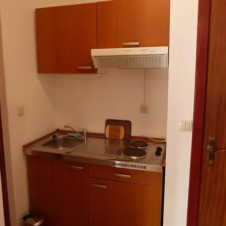 Nada Διαμέρισμα Τρογκίρ